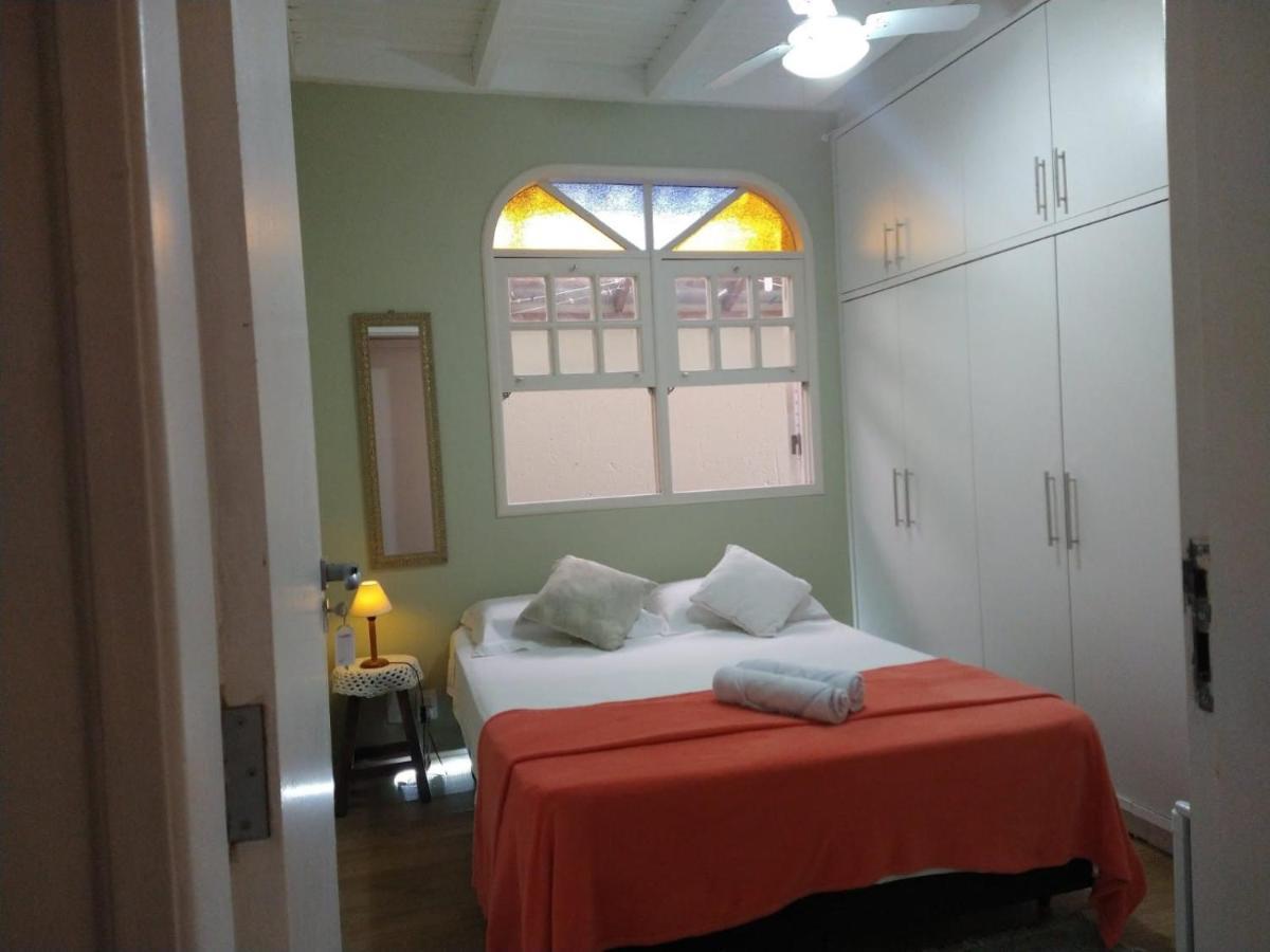 Bed and breakfast Flor Do Leste